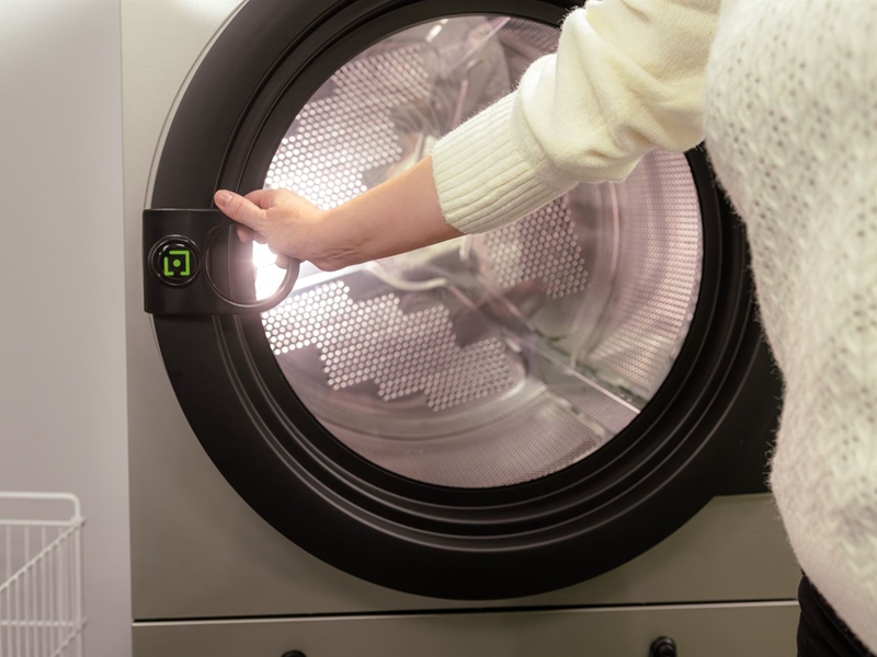7 consejos para reducir el consumo de agua y energía en tu lavandería industrial